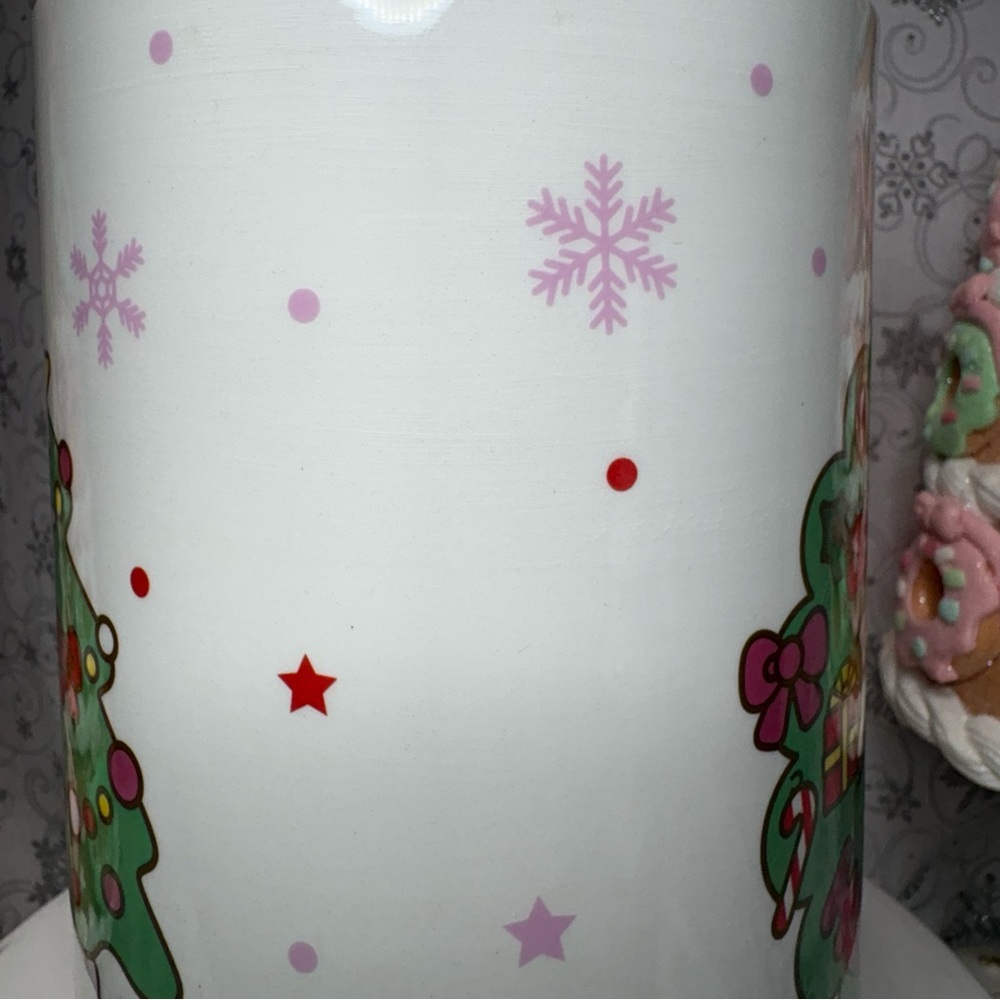 Sanrio Christmas Hello Kitty Wreath Snowflake Canister Cookie Jar w/Bow Topper - Picture 9 of 12